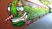 Graffiti Auftrag Stadt Zürich Tausendfüssler 