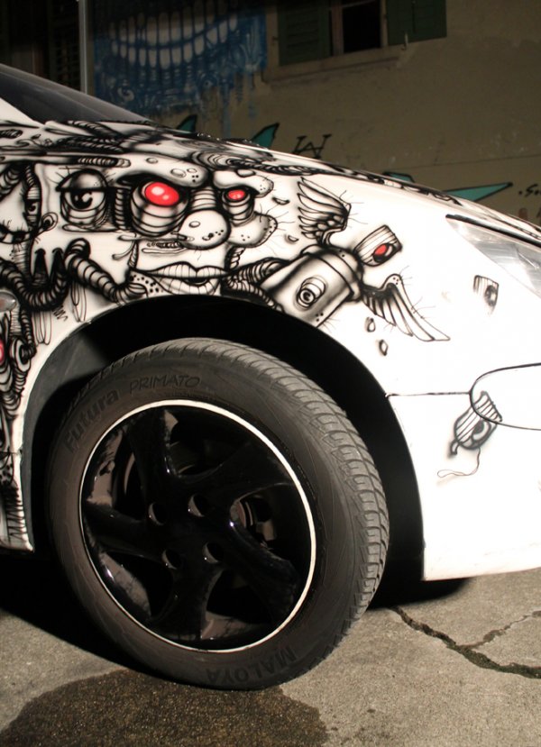 Black and White Killer Car 