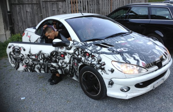Black and White Killer Car 