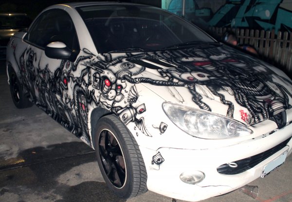 Black and White Killer Car 
