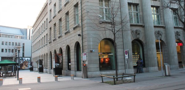 Graffiti Auftrag UBS Bahnhofstrasse Zürich
