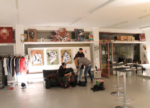 Opening Vernissage One Truth Studio 