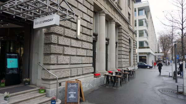 Bahnhofstrasse X-Mas Street Art Show 2018